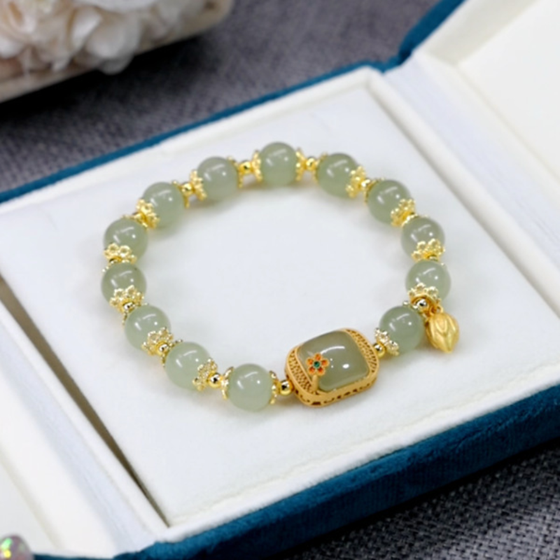 Belief • Emerald Jade stone bracelet