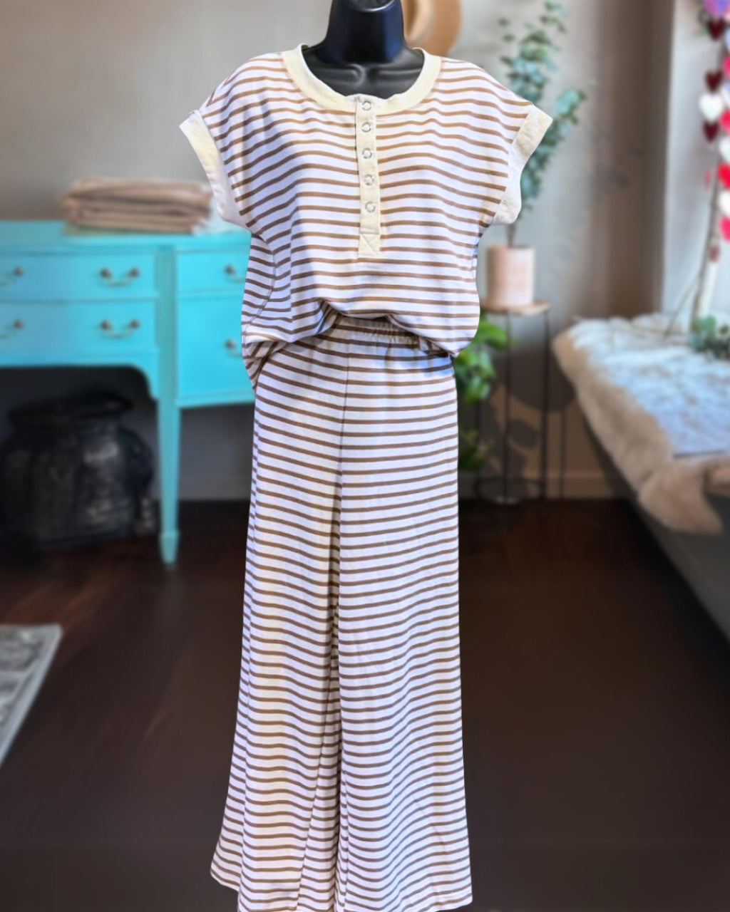 Travel Striped Henley Set