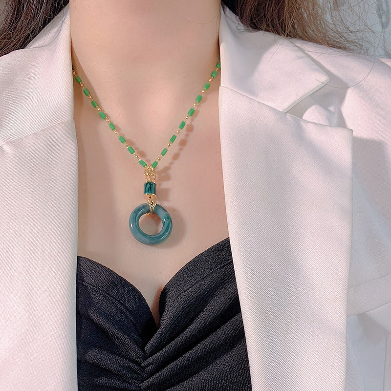 Emerald jade stone lucky buckle pendant Necklace